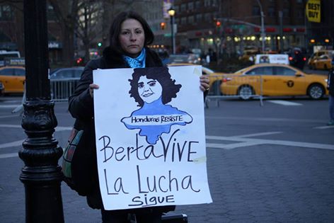 Desde la plaza de Union Square en Nueva York, a un mes del asesinato de Berta Cáceres